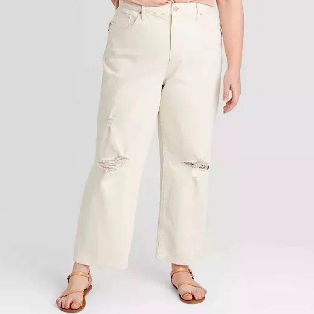 High rise destroyed  Plus Jeans